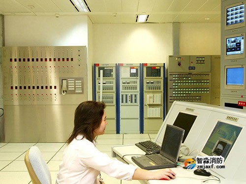 消防工作重點(diǎn)主要以預(yù)防為主，防消結(jié)合